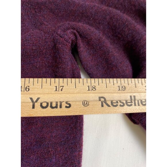 Banana Republic Sweater Women’s M Plum Merino Wool V-Neck Side Slits Casual Cozy - Picture 7 of 14